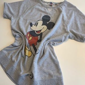 Mickey Mouse short sleeve sweatshirt